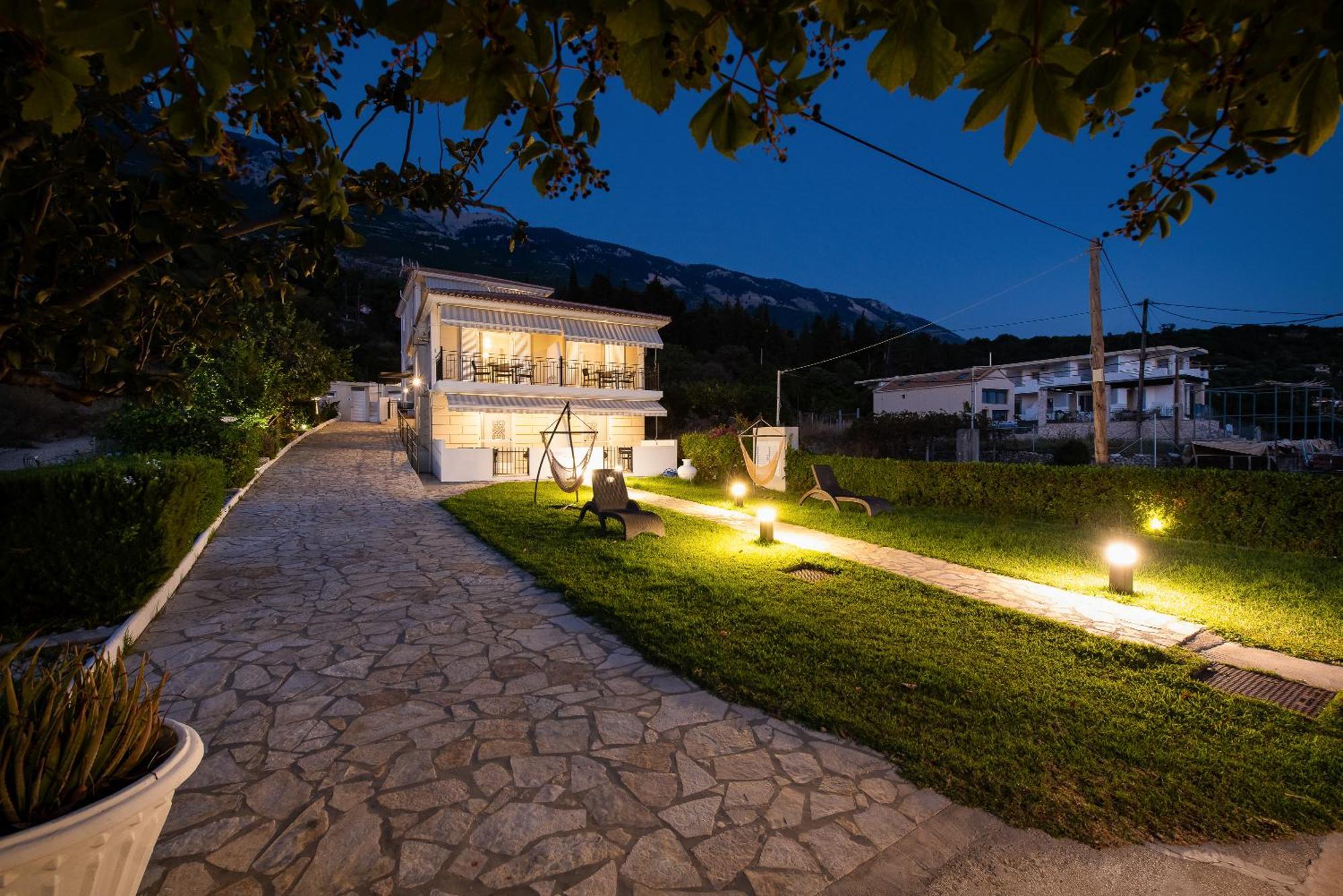 Ferienwohnung Barefoot Contessa Lourdata  Exterior foto