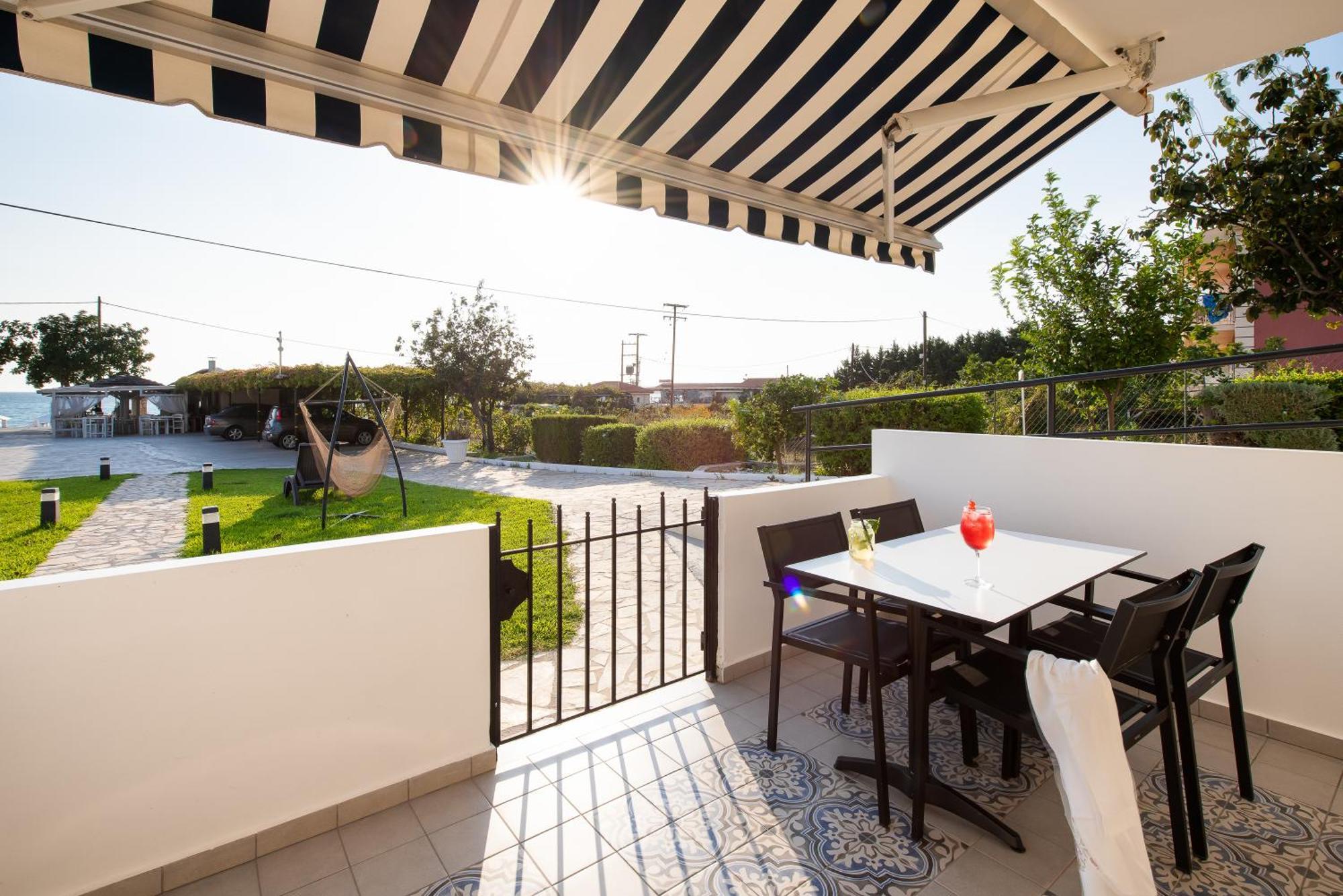 Ferienwohnung Barefoot Contessa Lourdata  Exterior foto